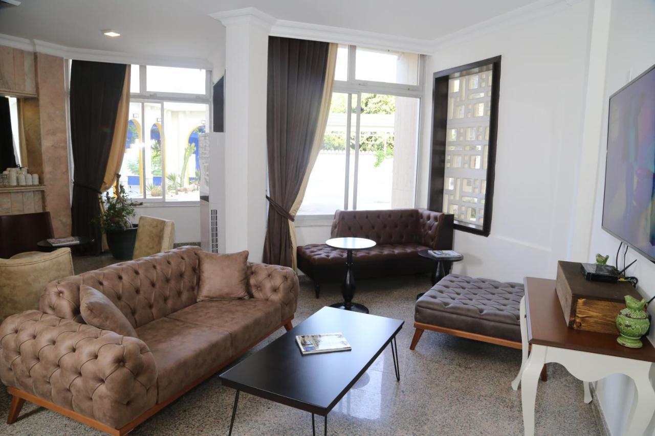 Celebrity Hotel Лапитос Екстериор снимка
