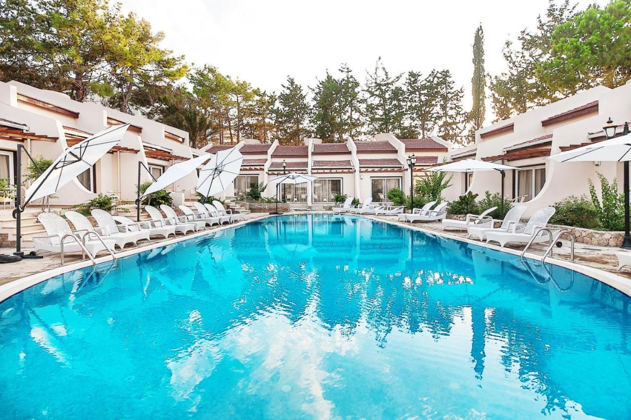 Celebrity Hotel Лапитос Екстериор снимка